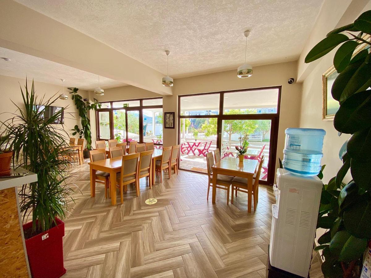 Family Hotel Haruni Ksamil Luaran gambar