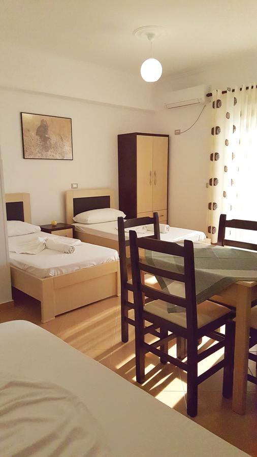 Family Hotel Haruni Ksamil Luaran gambar