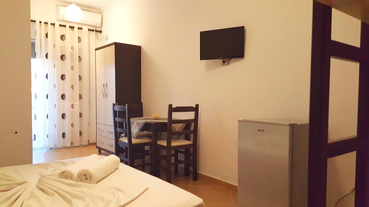 Family Hotel Haruni Ksamil Luaran gambar