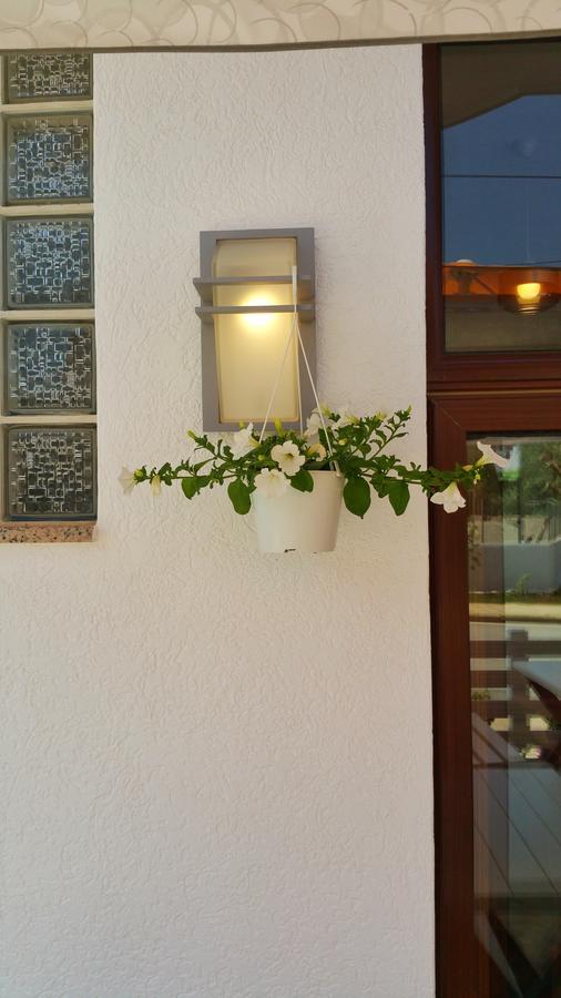 Family Hotel Haruni Ksamil Luaran gambar